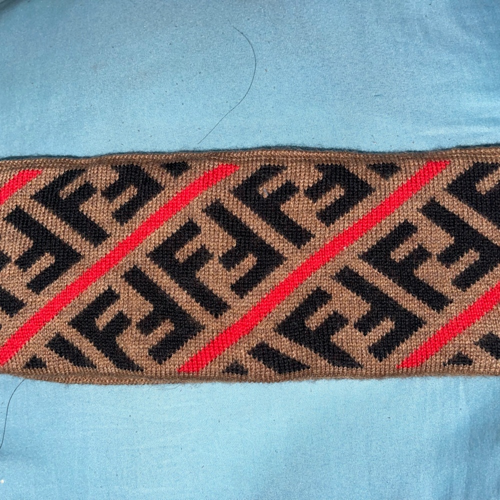 Used authentic fendi headband